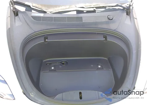 2018 Tesla Model 3 Long Range/Mid Range из США, поврежденный, VIN 5YJ3E1EA3JF048858